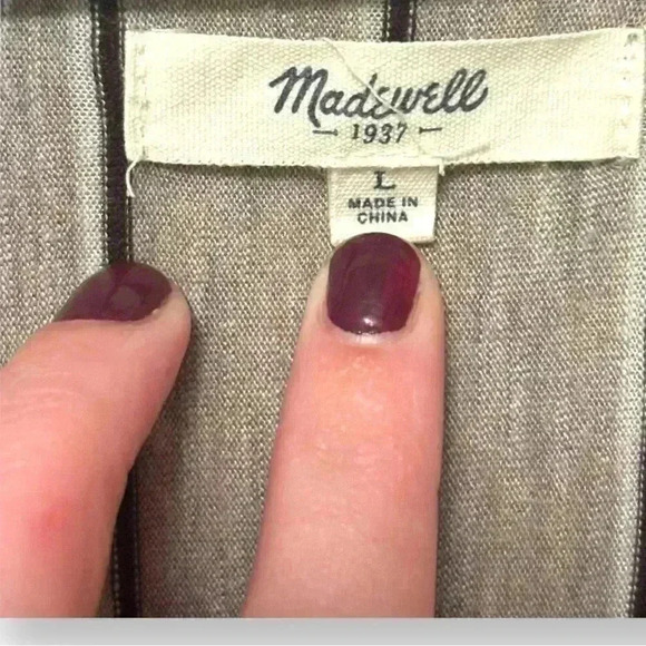 Madewell Long Sleeve Stripe Pattern V-neck Beige Relaxed Fit High-Low Anthem Tee - Picture 15 of 16